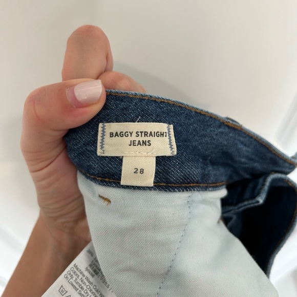 Madewell Baggy Straight Jeans - Picture 4 of 5